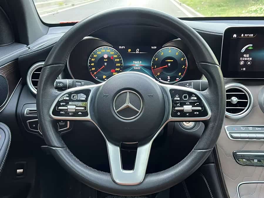 Mercedes-Benz GLC 2020 — фото 12