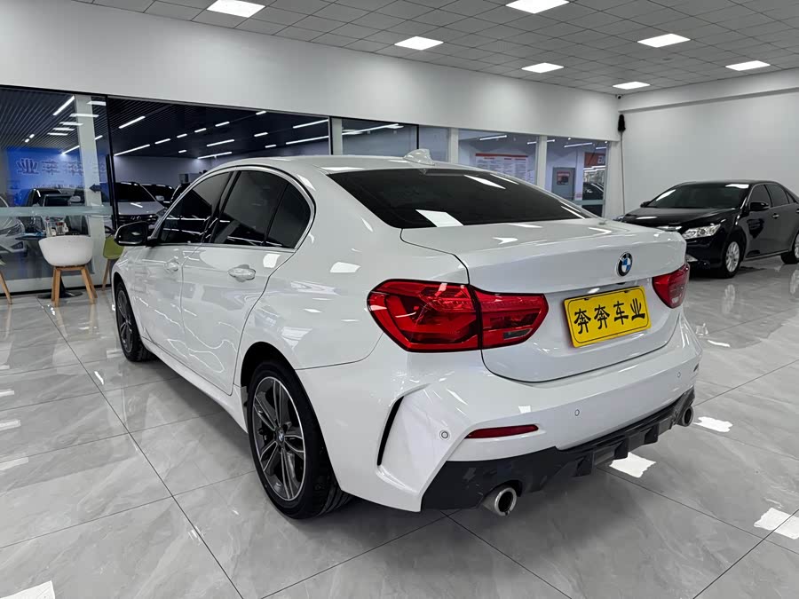 BMW 1 Series 2021