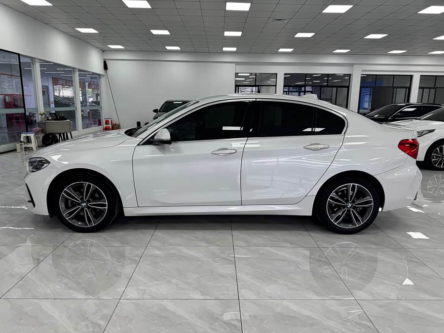 BMW 1 Series 2021