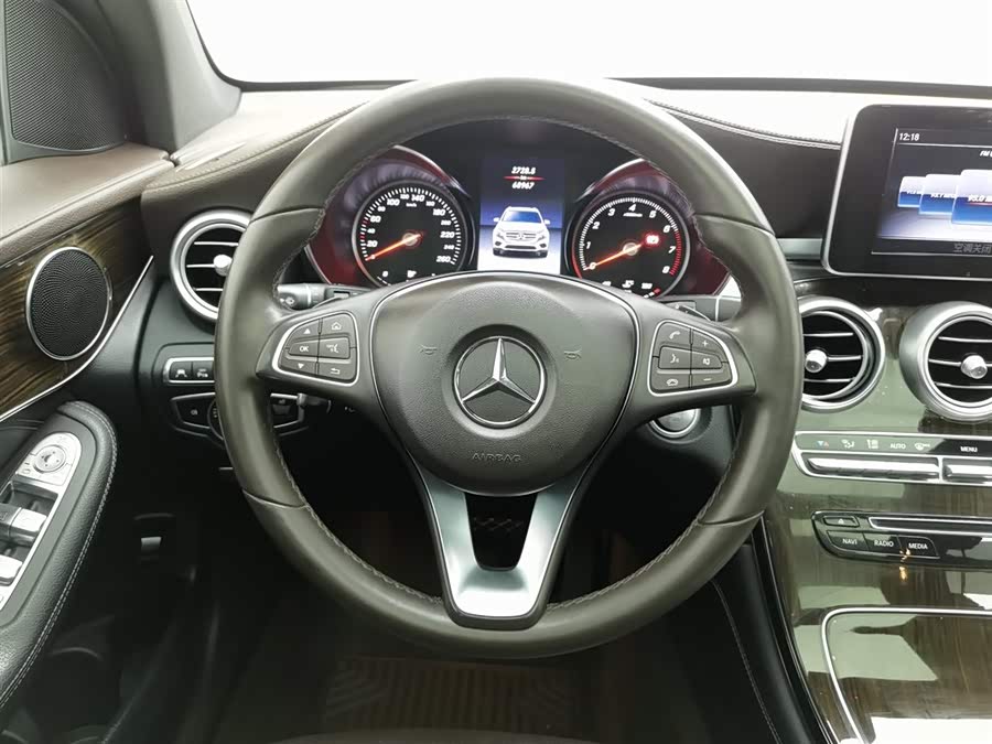 Mercedes-Benz GLC 2019 — фото 11