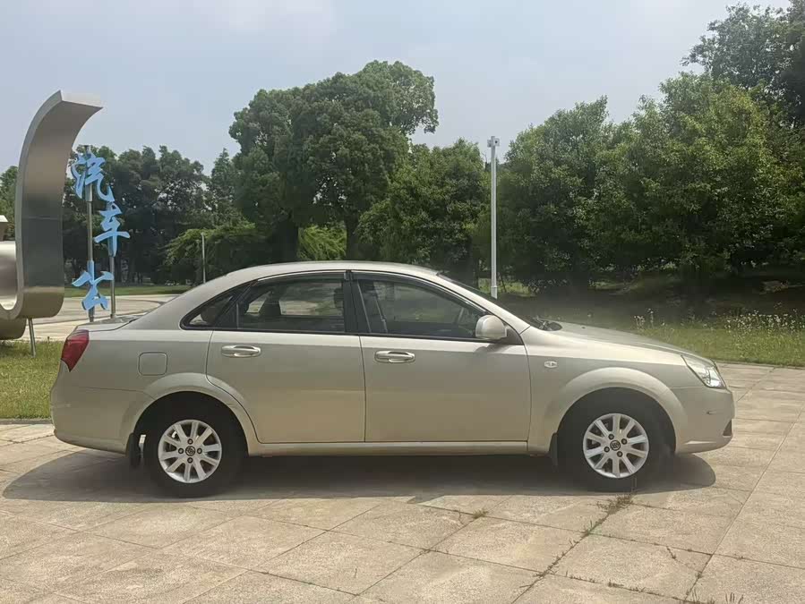 Buick Excelle 2013