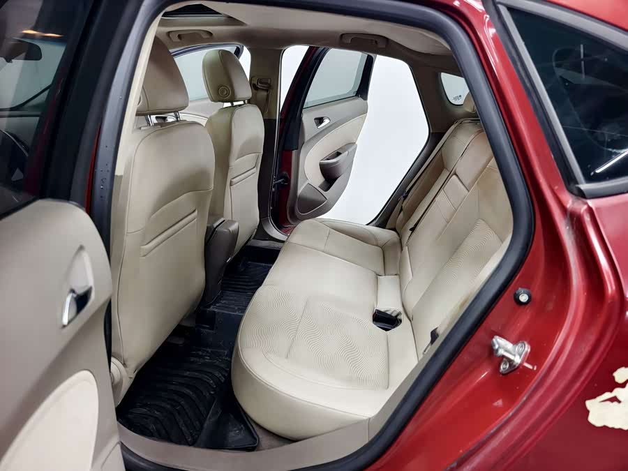 Buick Excelle GT 2013 — фото 13