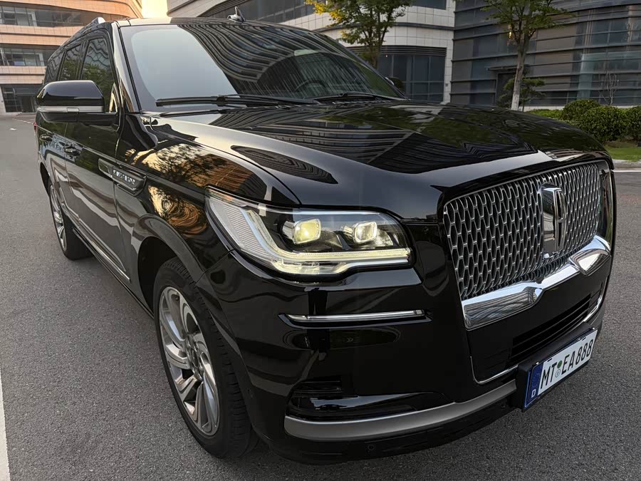 Lincoln Navigator 2022