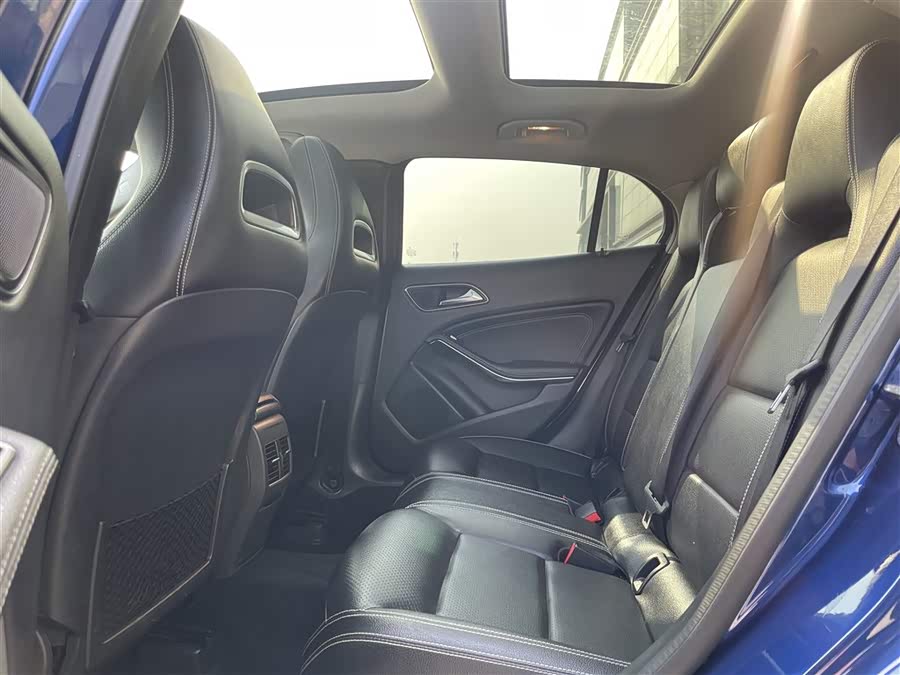Mercedes-Benz GLA 2018 — фото 17
