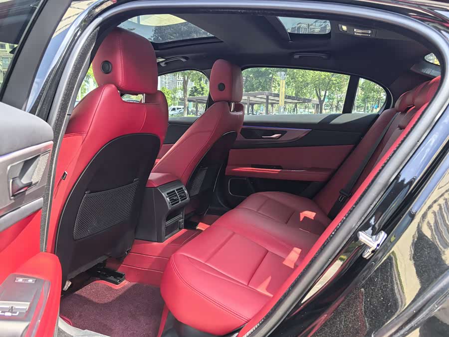 Jaguar XEL 2023