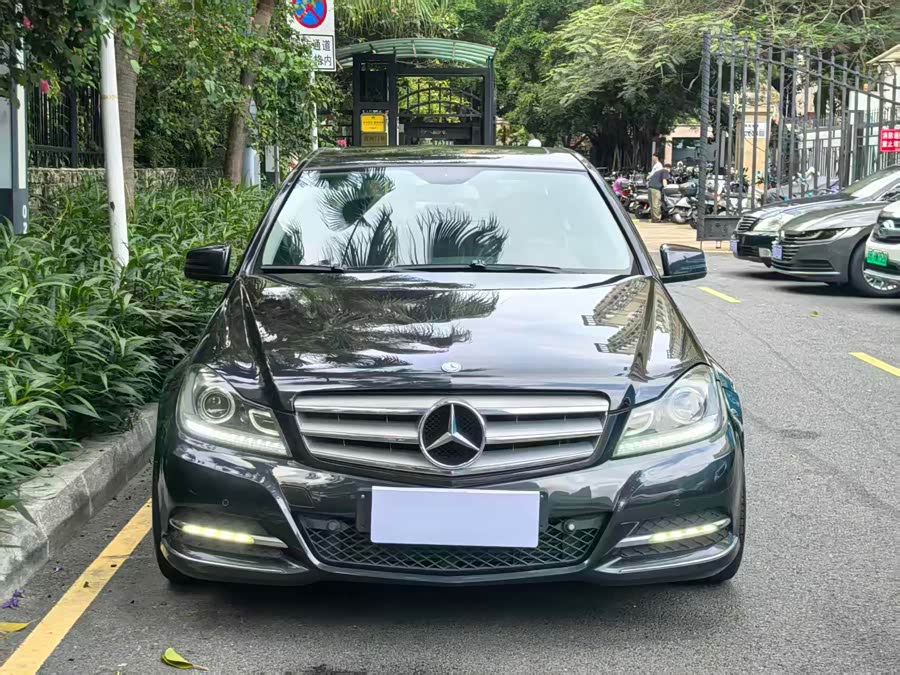 Mercedes-Benz C-Class 2011