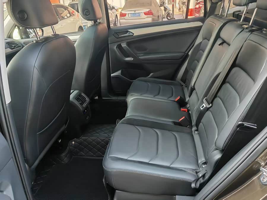 Volkswagen Tiguan L 2017