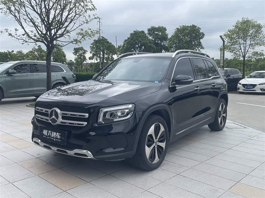 Mercedes-Benz GLB 2021