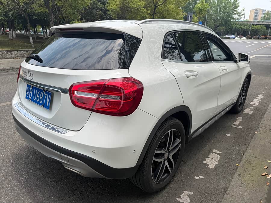 Mercedes-Benz GLA 2016