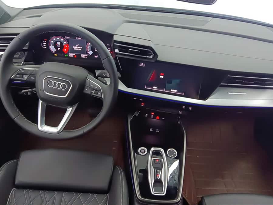 Audi A3 2025 — фото 12
