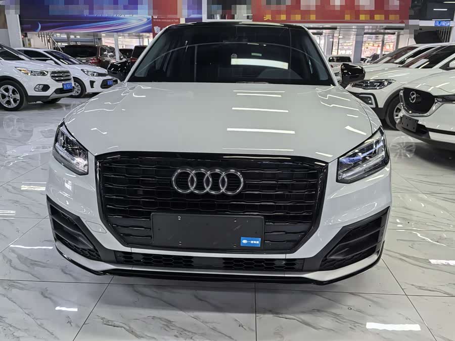 Audi Q2L 2020
