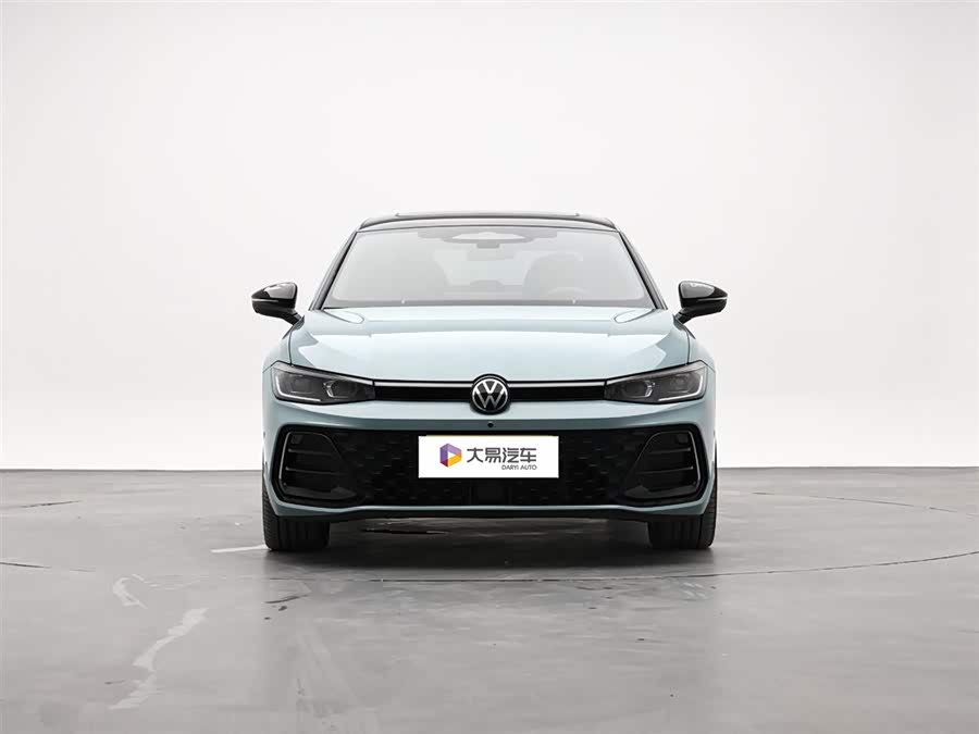 Volkswagen Passat 2025