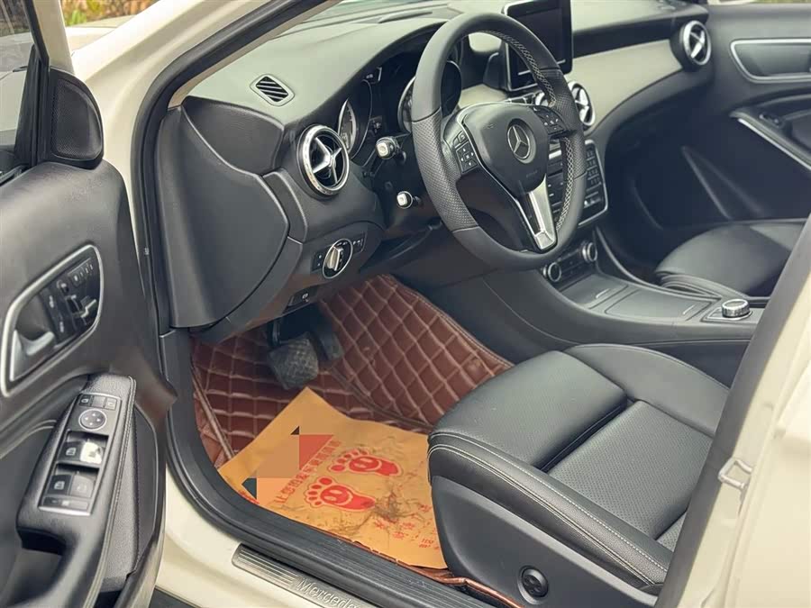 Mercedes-Benz GLA 2016