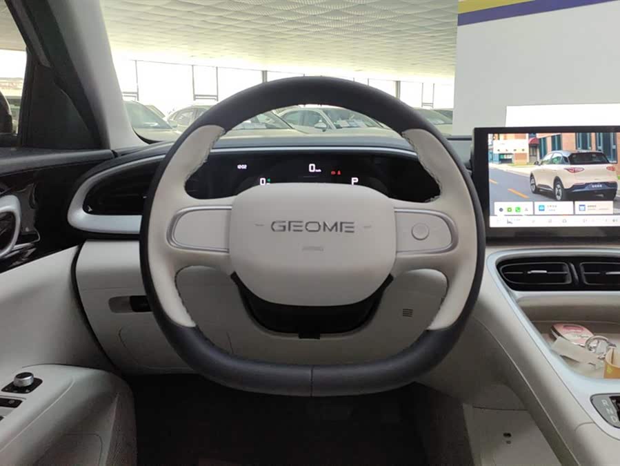 Geely Galaxy Starwish 2025 — фото 15