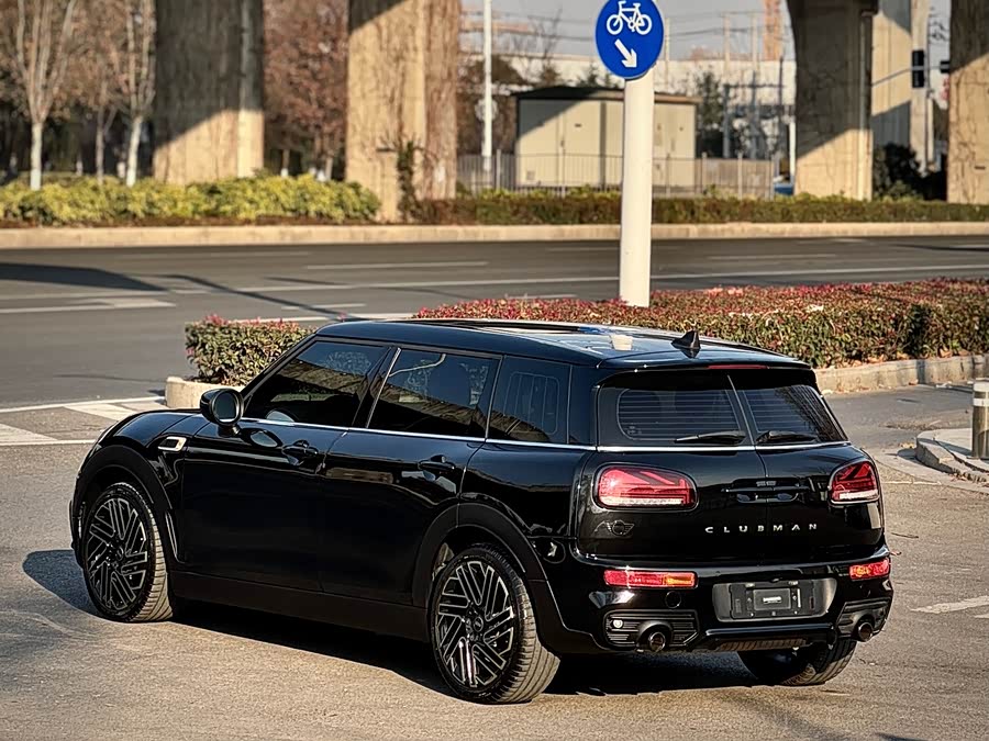 MINI Clubman 2022 — фото 12