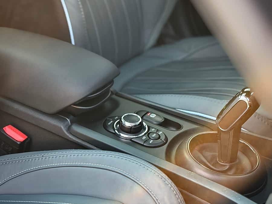 MINI Clubman 2022 — фото 11