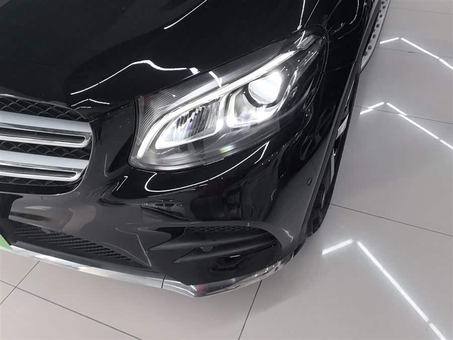 Mercedes-Benz GLC 2019 — фото 18