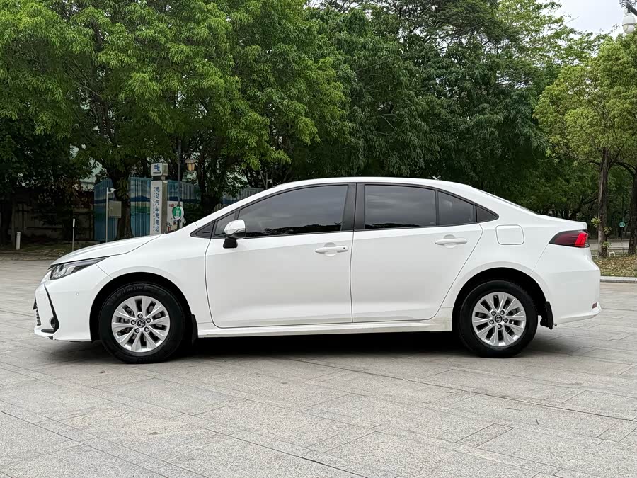 Toyota Corolla 2021 — фото 10