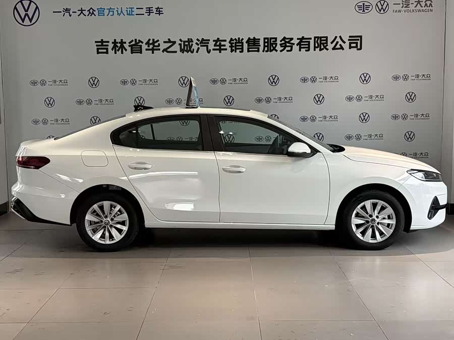 Volkswagen Sagitar 2026