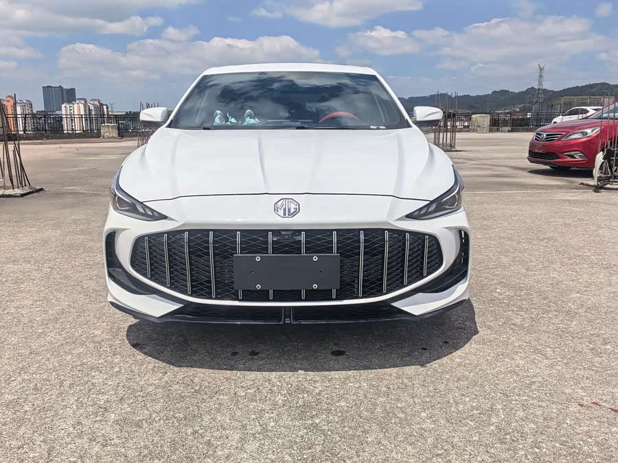 MG MG5 2025