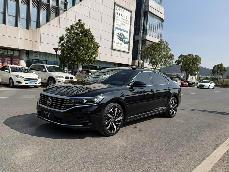 Volkswagen Passat 2023