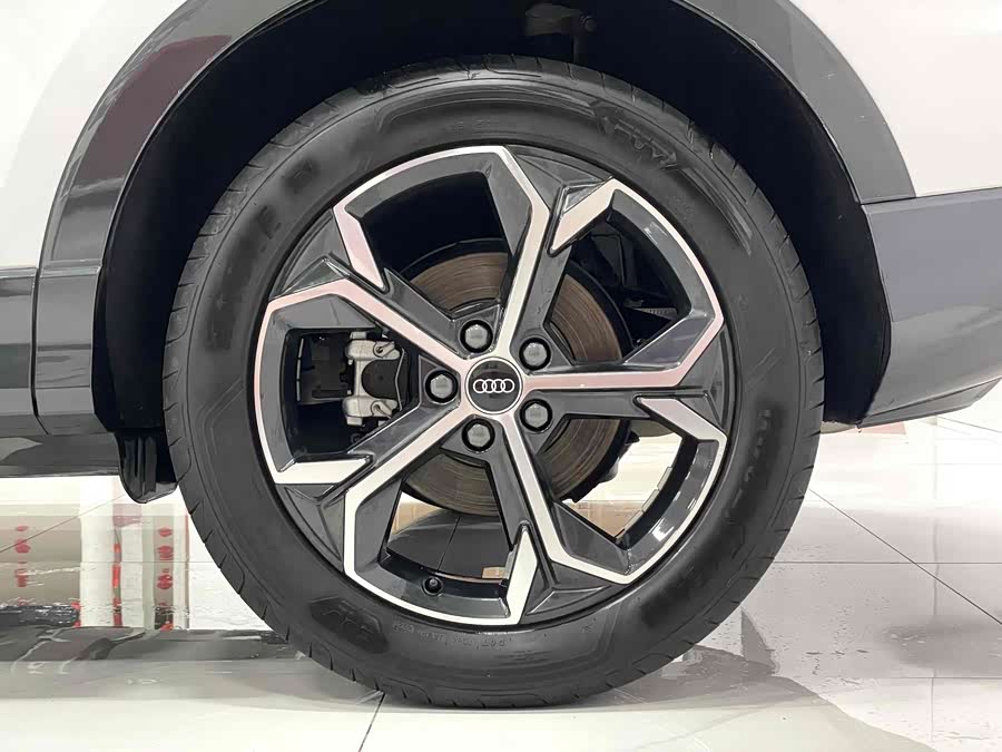 Audi Q3 Sportback 2020 — фото 15
