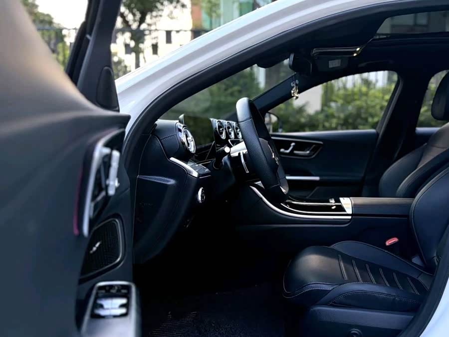 Mercedes-Benz C-Class 2022