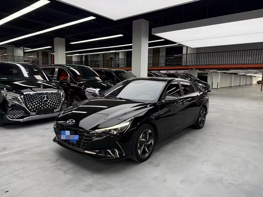 Hyundai Elantra 2023
