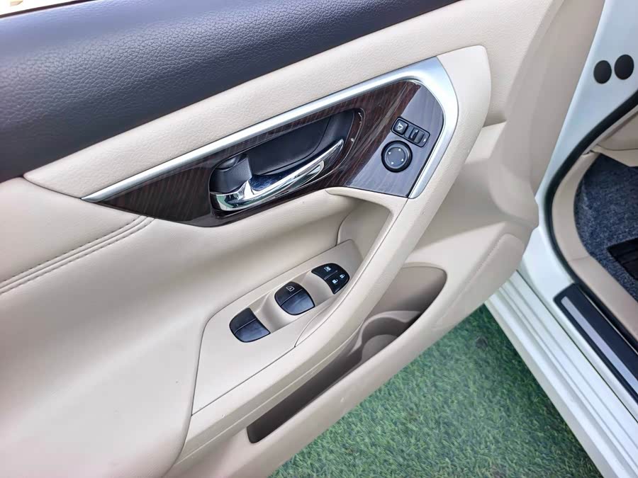 Nissan Teana 2015