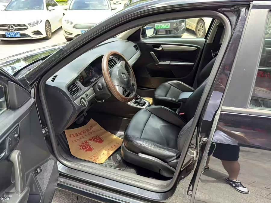 Volkswagen Lavida 2013