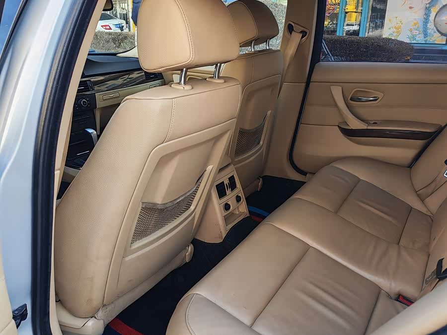 BMW 3 Series 2010