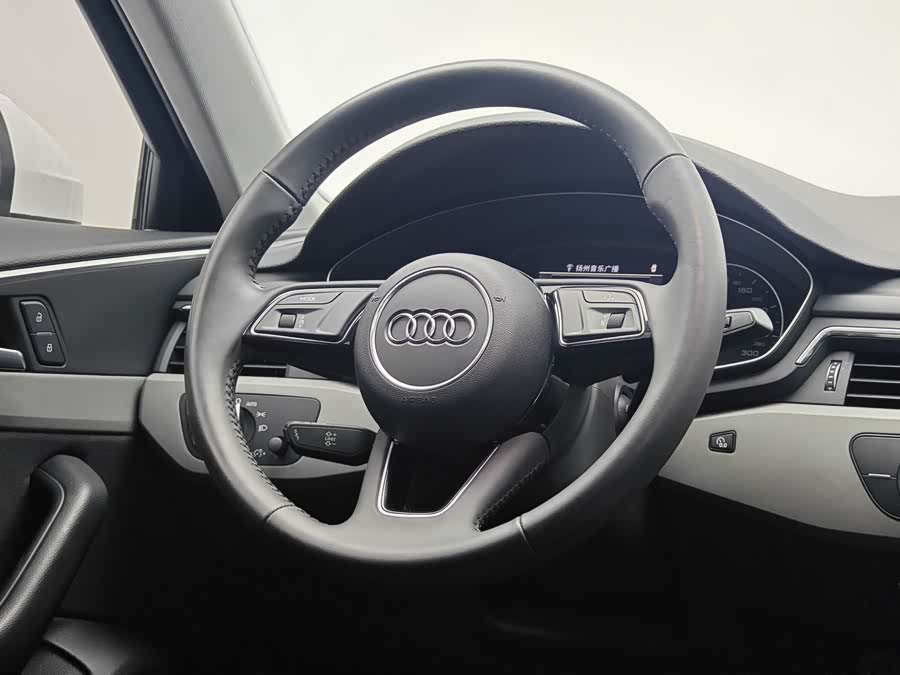 Audi A4L 2017 — фото 9