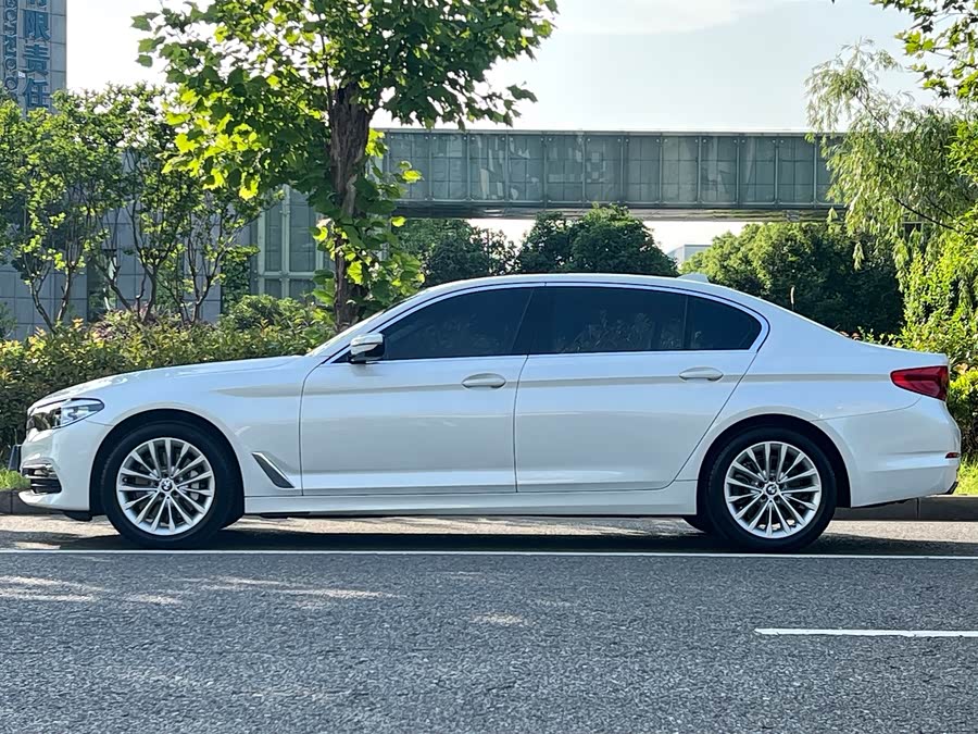 BMW 5 Series 2019