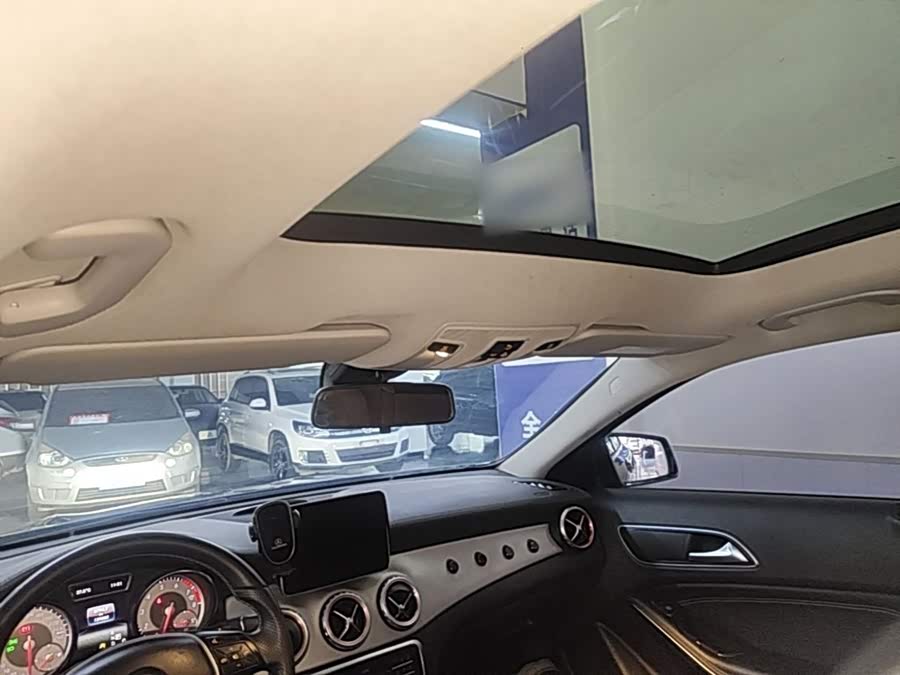 Mercedes-Benz GLA 2016 — фото 18