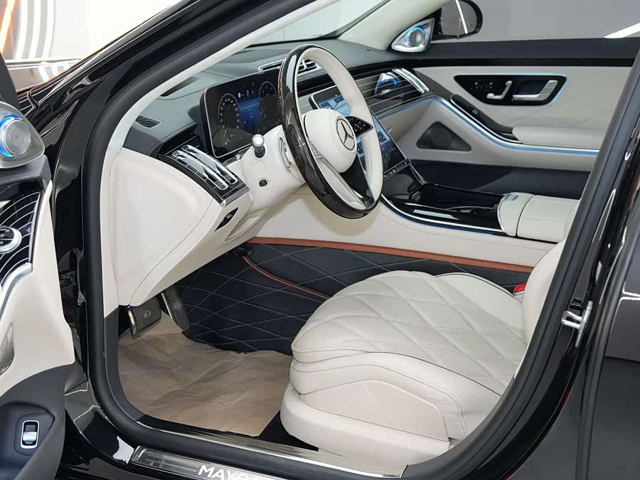Mercedes-Benz Maybach S-Class 2023 — фото 12