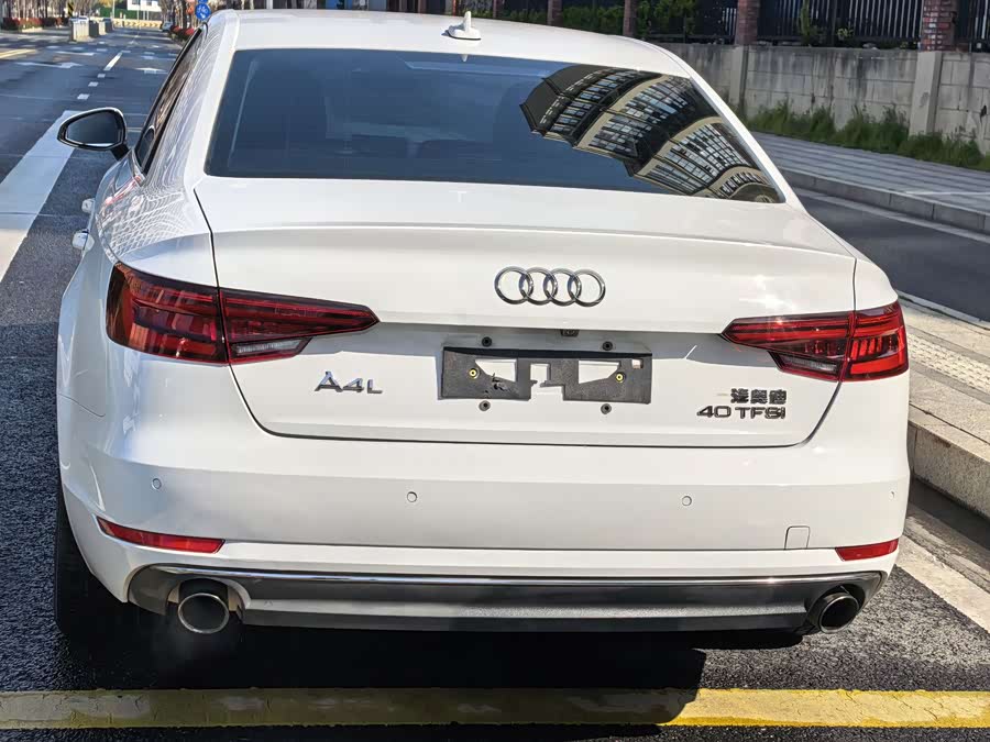 Audi A4L 2018 — фото 13