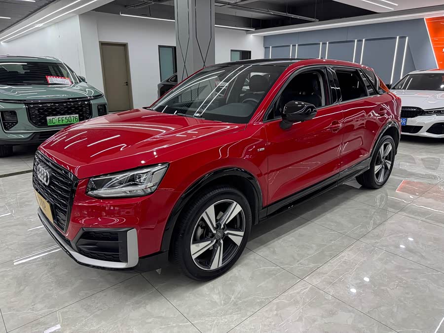 Audi Q2L 2020