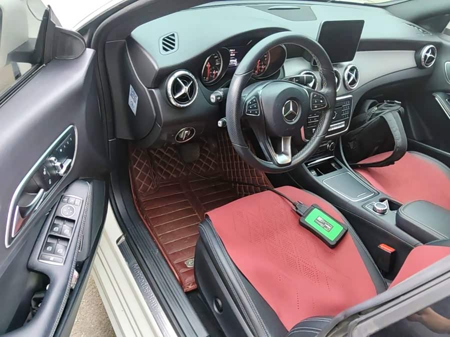 Mercedes-Benz CLA 2017 — фото 16