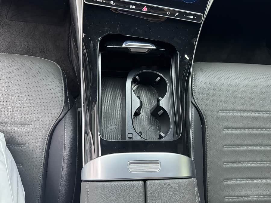Mercedes-Benz C-Class 2023
