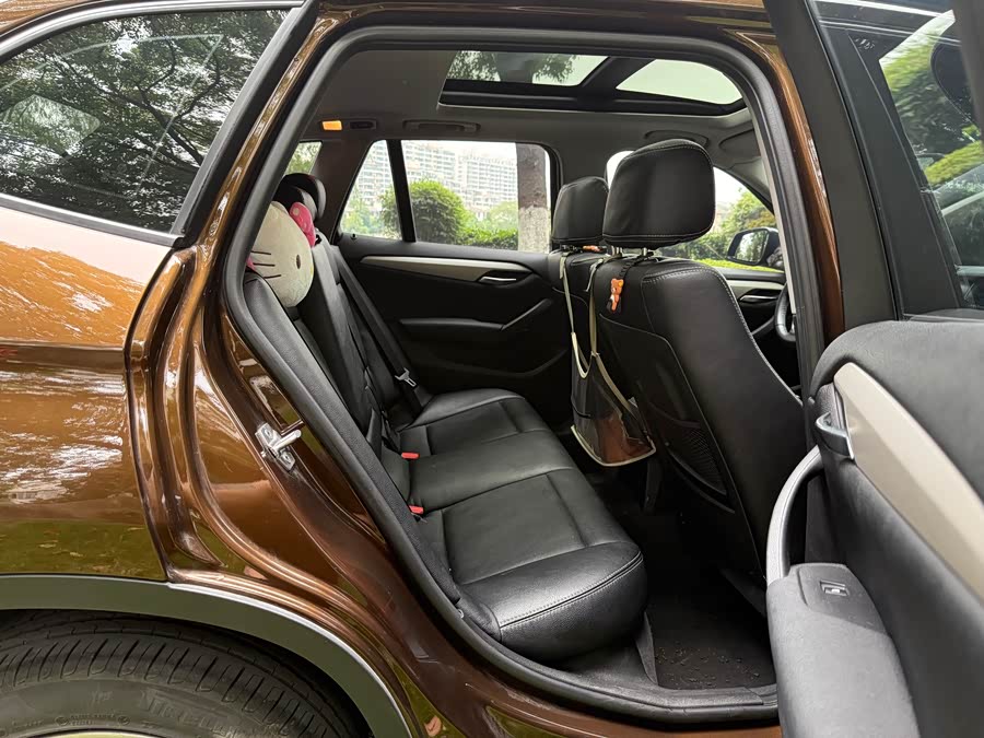 BMW X1 2015 — фото 25