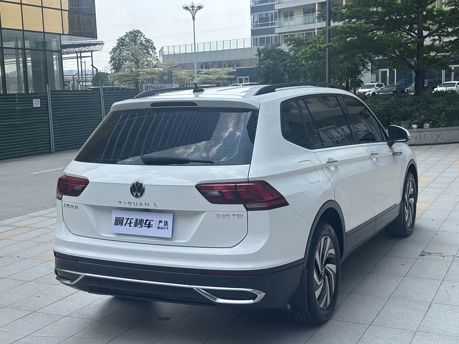 Volkswagen Tiguan L 2022 — фото 19