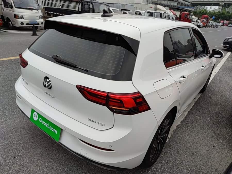 Volkswagen Golf 2021
