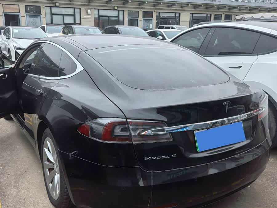 Tesla Model S 2016