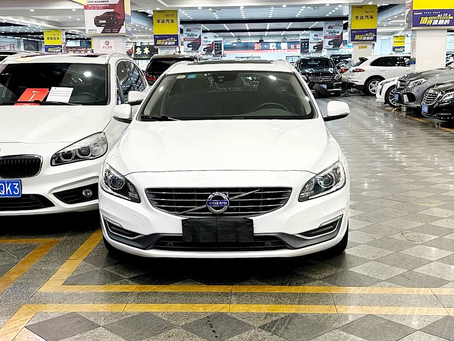 Volvo V60 2015