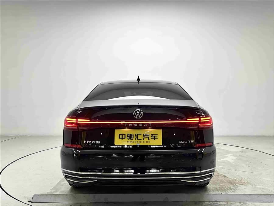 Volkswagen Passat 2023 — фото 19