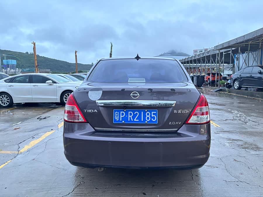 Nissan Tiida 2008