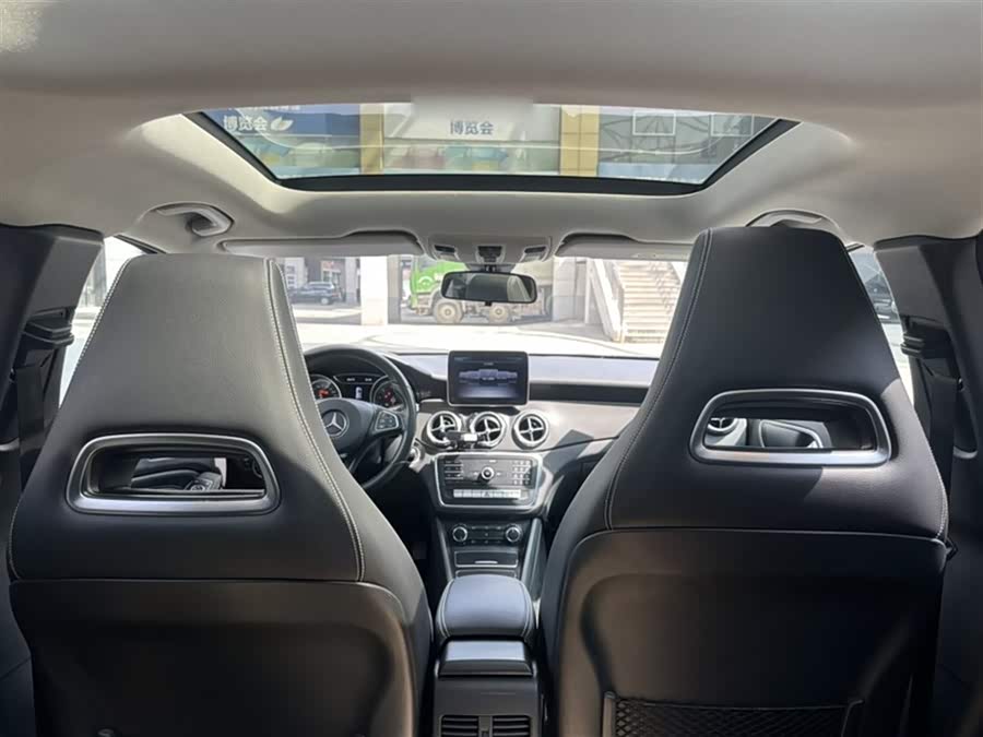 Mercedes-Benz GLA 2018 — фото 18