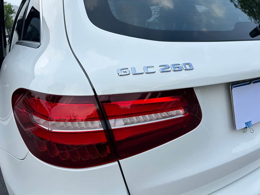Mercedes-Benz GLC 2018 — фото 32