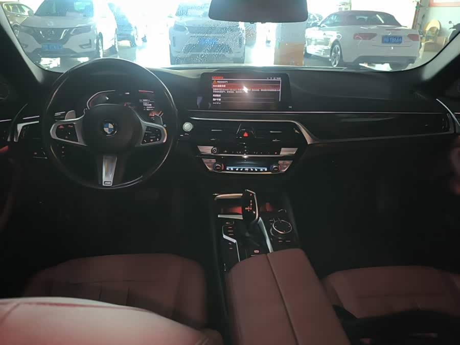 BMW 5 Series 2020 — фото 10