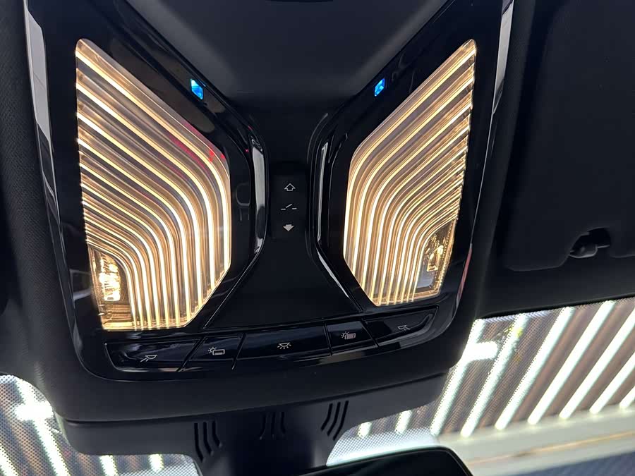 BMW 5 Series New Energy 2021 — фото 19